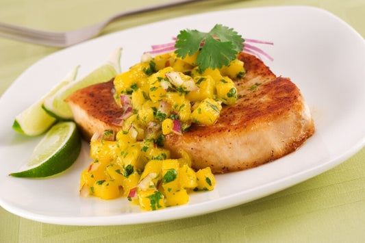 Dorado a la Parrilla con Salsa de Mango y Cilantro