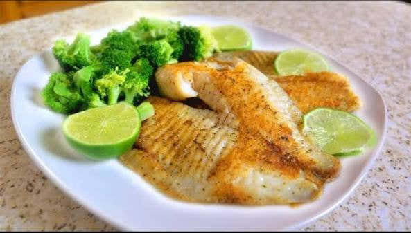 Lobina Rayada Sellada con Mantequilla de Limón