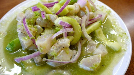 Aguachile verde de callo de hacha y camaron
