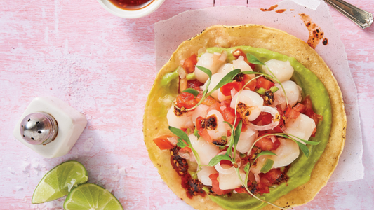 Tostadas de callo con aguacate y chile serrano